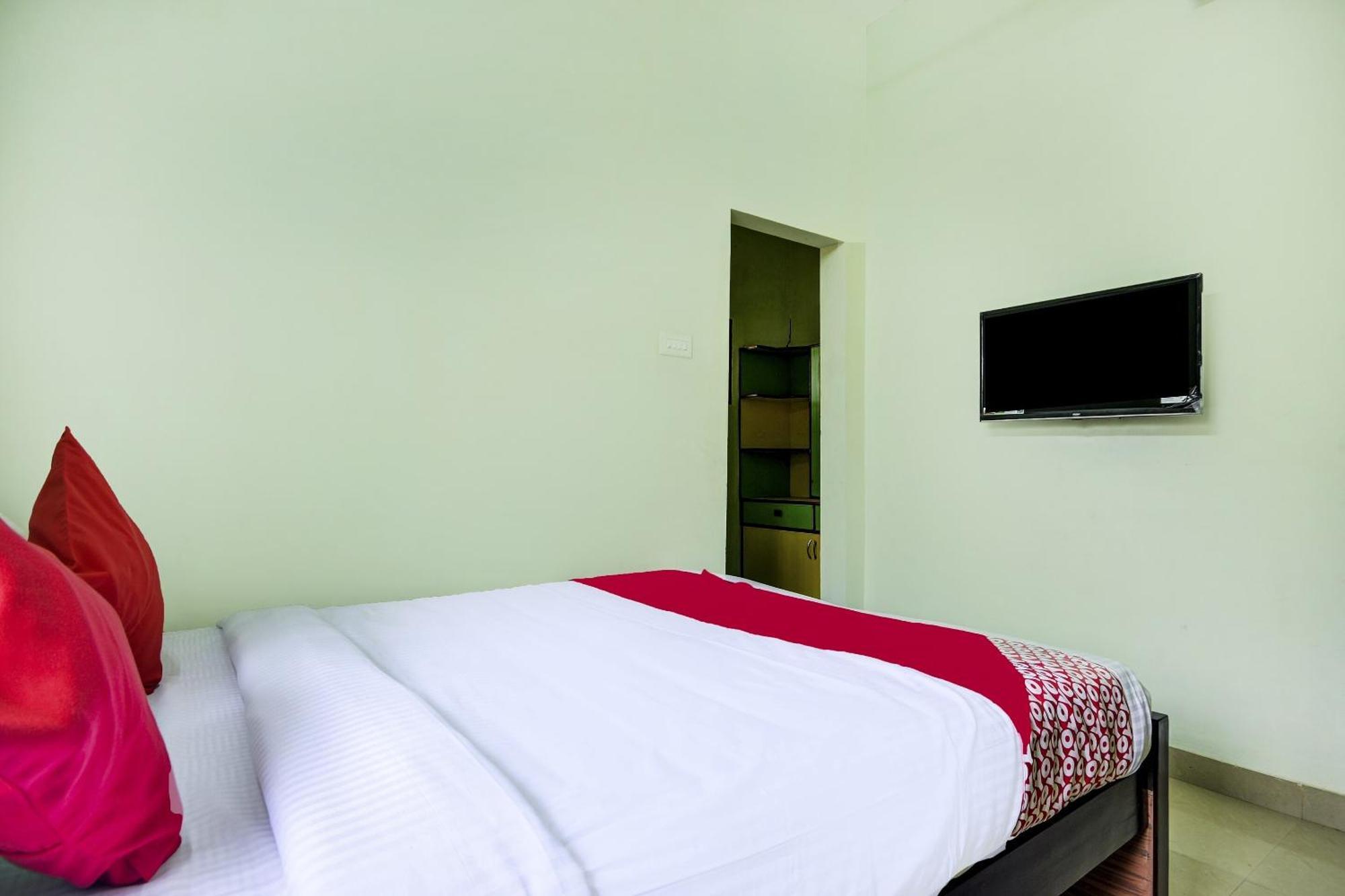 Hotel O Aruthraa Residency Podanur Extérieur photo
